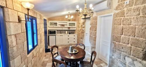 Stylish Apartment With Private Parking By The Marina