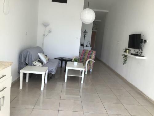 Yitshak Sadeh St. Apartment