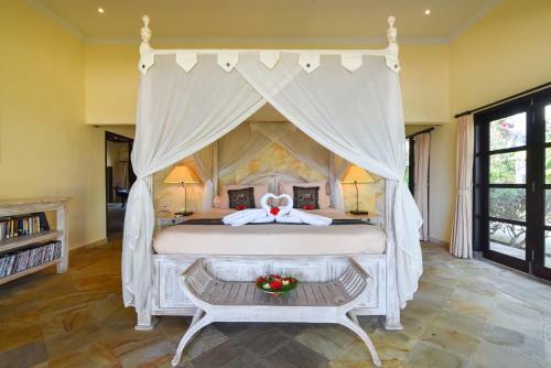 Villa Lotus Dencarik