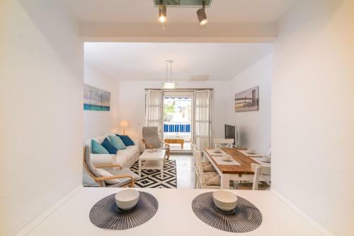 Well-located 3bdr Apartment In Fuengirola