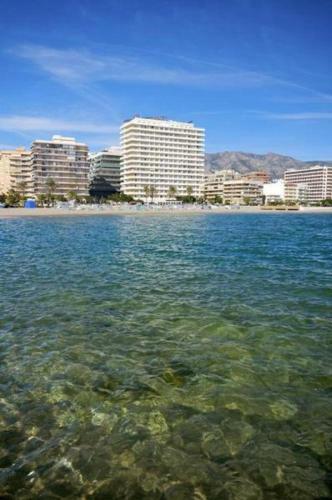 Hostal Apartamento Las Torres Con Vista Al Mar