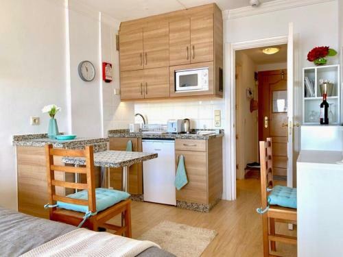 300 - Stella Maris Studio - Idyllic Beach View Apartment
