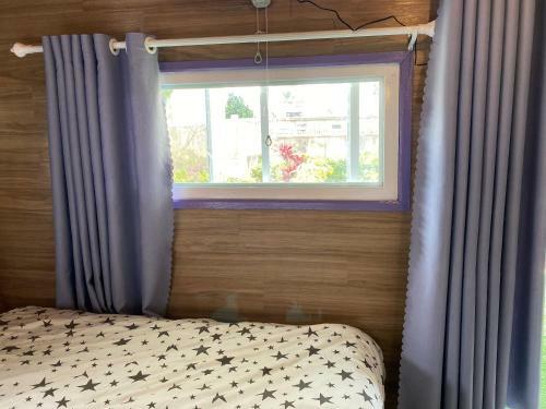 Apartamento C?n Nh� M�u T�m