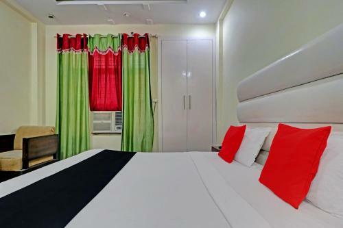 Capital O 81756 Hotel Nancy Paradise
