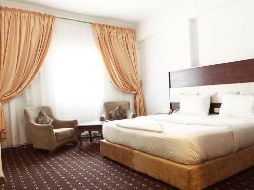 Hali Hotel