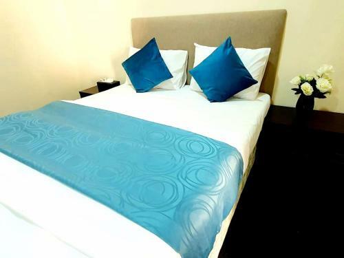 Hostal Holiday Homes