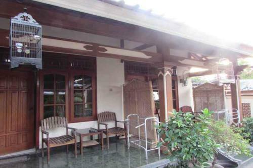 Astri Homestay