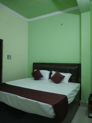 Hotel Awadh Kailash