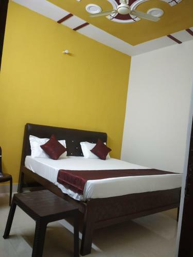 Hotel Awadh Kailash