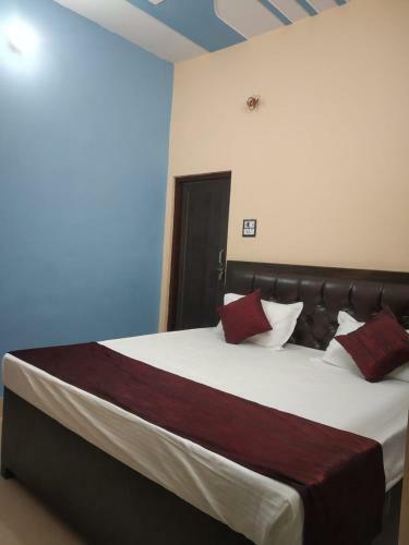 Hotel Awadh Kailash