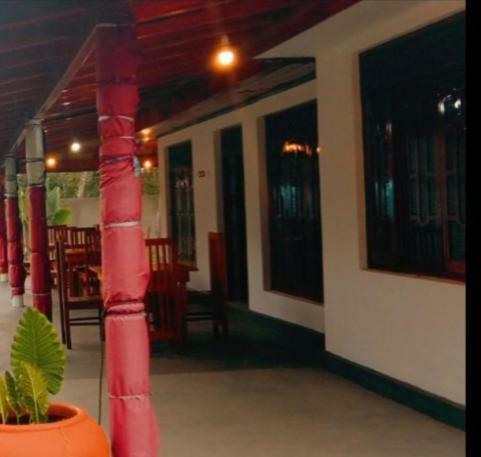 Bed & Breakfast Hiri Moon Villa