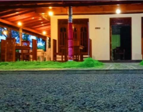 Bed & Breakfast Hiri Moon Villa