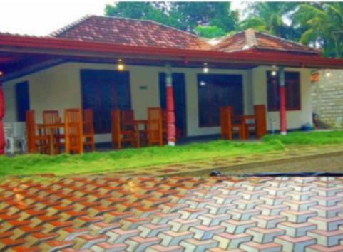 Bed & Breakfast Hiri Moon Villa