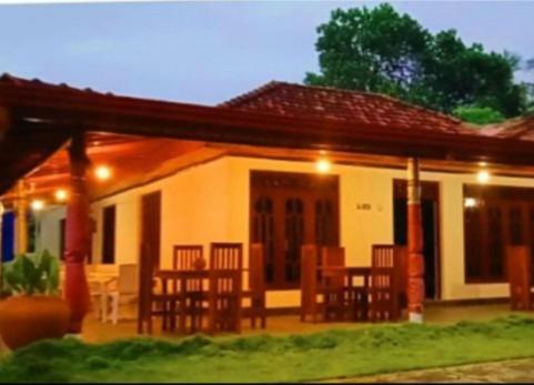 Bed & Breakfast Hiri Moon Villa