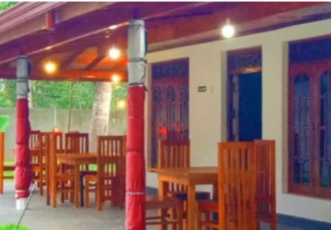 Bed & Breakfast Hiri Moon Villa