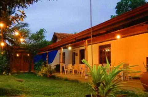 Bed & Breakfast Hiri Moon Villa