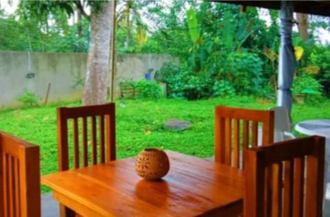 Bed & Breakfast Hiri Moon Villa