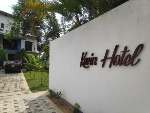 Hostal Kevin Hotel