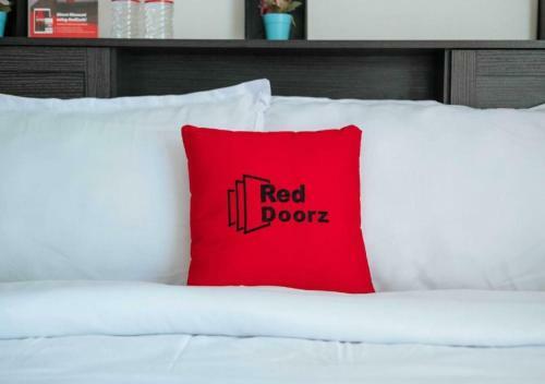 Hotel Reddoorz @ Mountain View Place Borongan