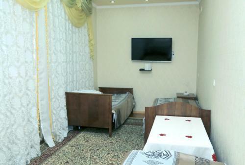 Hostal Guests ???????? ???