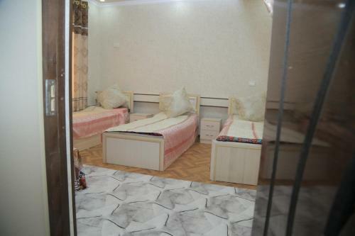 Hostal Guests ???????? ???