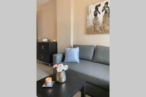 Apartment In 1st Line Beach