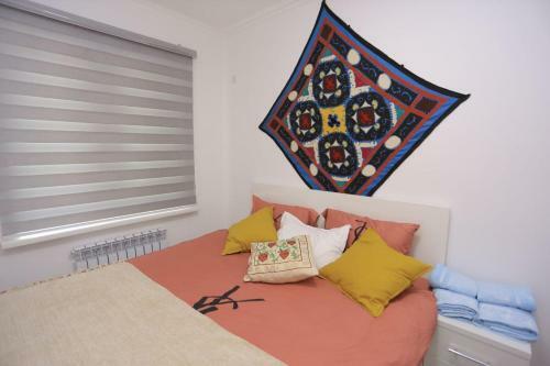 Luxury 2 Bedrooms Apartment Walking Distance From Gur-emir