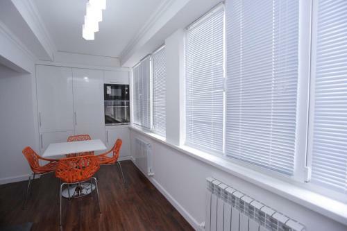 Overlooking Registan Square Luxury 2 Bedrooms Apartment