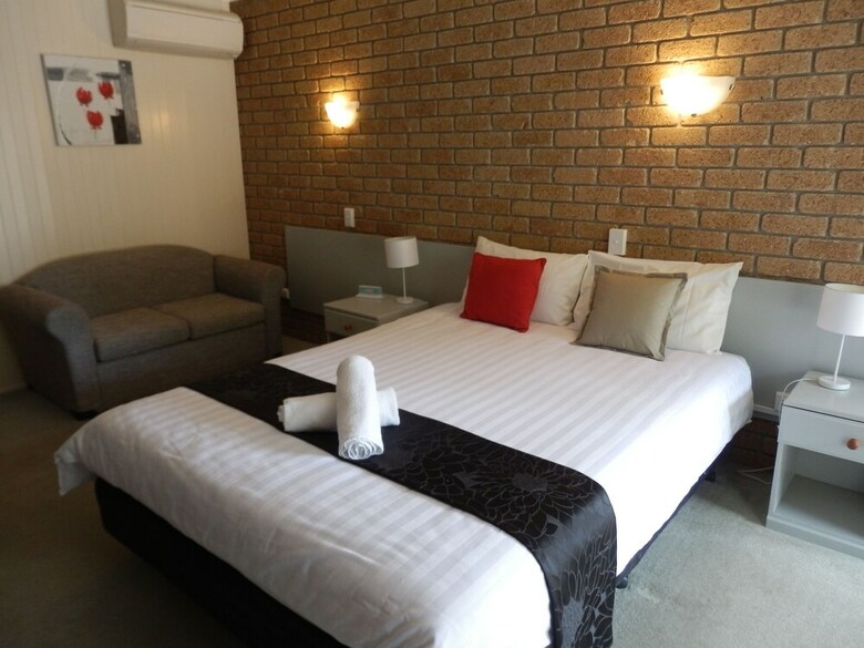 Mountain View Motor Inn & Holiday Lodges