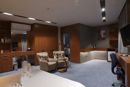 Gratus Hotel