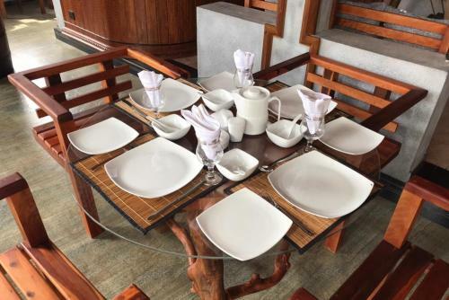 Radin Pearl Hotel & Beach Club