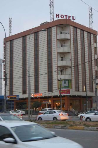 Shapol Hotel