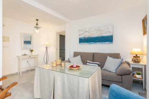 Los Boliches Beach Apartment By Ghr Rentals