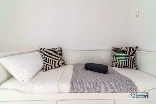 Apartamento Stunning 4-bdrm Townhouse With Sea Views