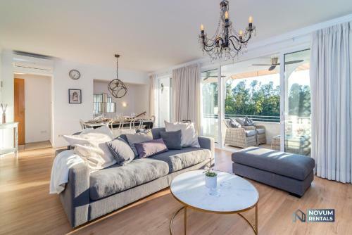 Apartamento Stunning 4-bdrm Townhouse With Sea Views