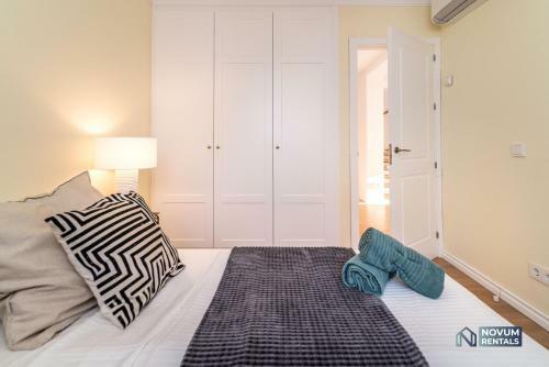 Apartamento Stunning 4-bdrm Townhouse With Sea Views
