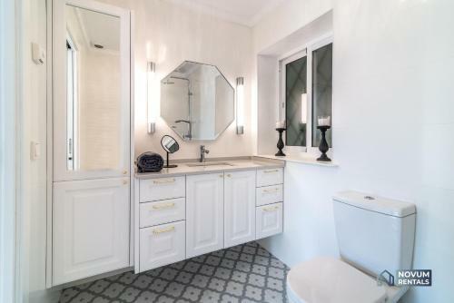 Apartamento Stunning 4-bdrm Townhouse With Sea Views