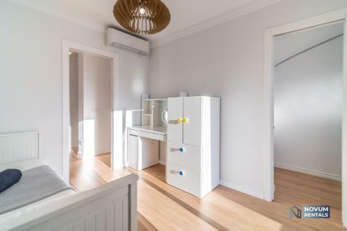 Apartamento Stunning 4-bdrm Townhouse With Sea Views