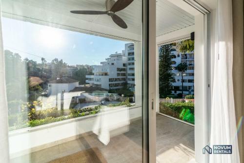 Apartamento Stunning 4-bdrm Townhouse With Sea Views