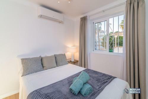 Apartamento Stunning 4-bdrm Townhouse With Sea Views