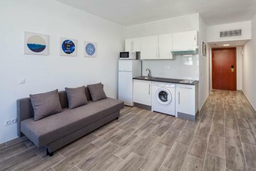 Modern Apartment Palmeras