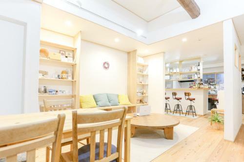 Bed & Breakfast ? Irodori