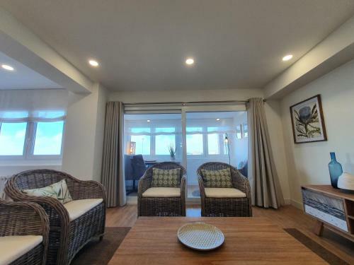 Apartamento Playa 12 - El Lujo de Estar En 1� L�nea de Playa