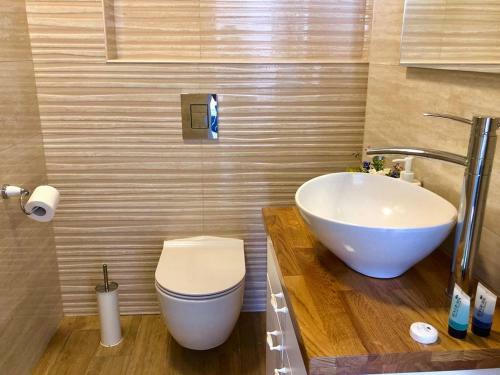 Apartamento O?&o Group-exiting Beach View Best Loc Bat-yam 3br