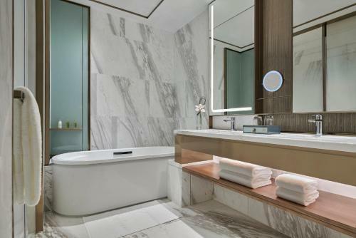 Hotel Hilton Changsha Riverside