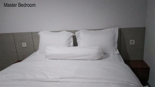 Modern 2 Br Apartment At Intermark Bsd