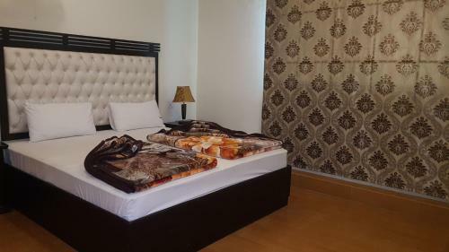 Hotel Civic - Gujranwala