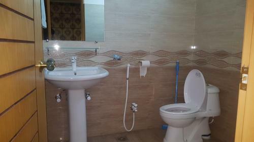 Hotel Civic - Gujranwala