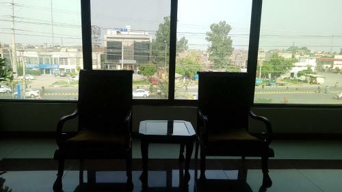 Hotel Civic - Gujranwala
