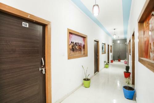 Hotel Oyo 68714 Pushp Vatika